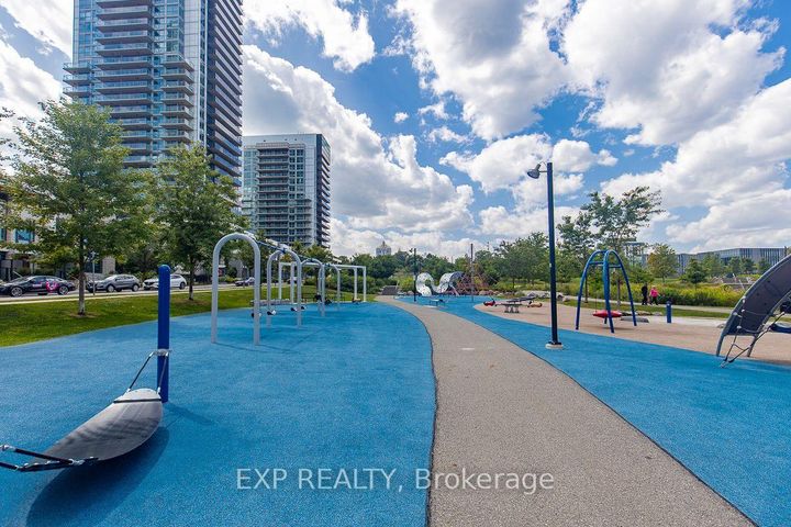 Photo 1 at 912 - 85 Mcmahon Drive, Bayview Village, Toronto