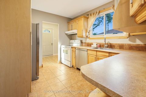 Photo 2 at 851 Moretta Avenue, West Shore, Pickering