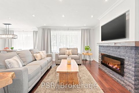 Photo 13 at 61 Robinglade Drive, West Deane, Toronto