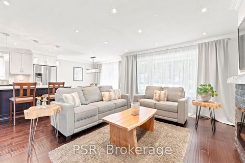 Photo 14 at 61 Robinglade Drive, West Deane, Toronto