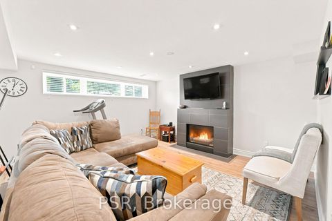 Photo 30 at 61 Robinglade Drive, West Deane, Toronto