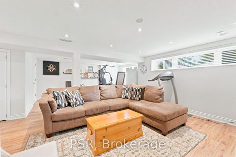 Photo 34 at 61 Robinglade Drive, West Deane, Toronto
