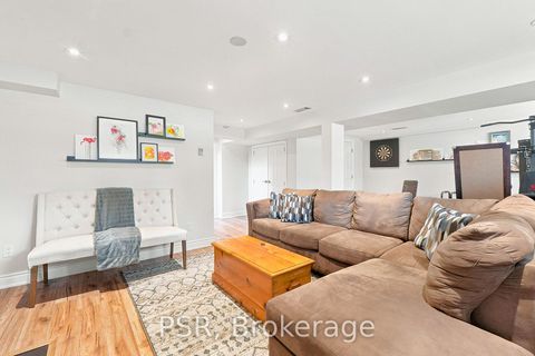 Photo 39 at 61 Robinglade Drive, West Deane, Toronto