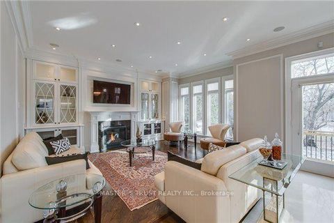 Photo 2 at 337 Horsham Avenue, Willowdale West, Toronto