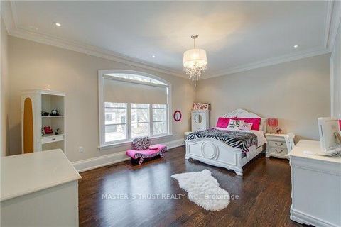 Photo 11 at 337 Horsham Avenue, Willowdale West, Toronto