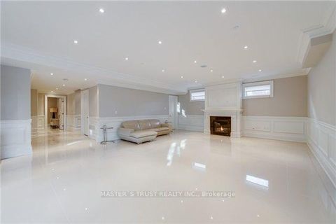 Photo 13 at 337 Horsham Avenue, Willowdale West, Toronto