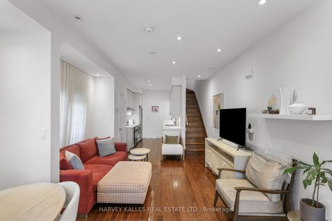 Photo 4 at 7 - 70 Hargrave Lane, York Mills, Toronto