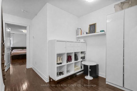 Photo 25 at 7 - 70 Hargrave Lane, York Mills, Toronto