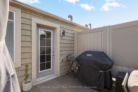 Photo 37 at 7 - 70 Hargrave Lane, York Mills, Toronto