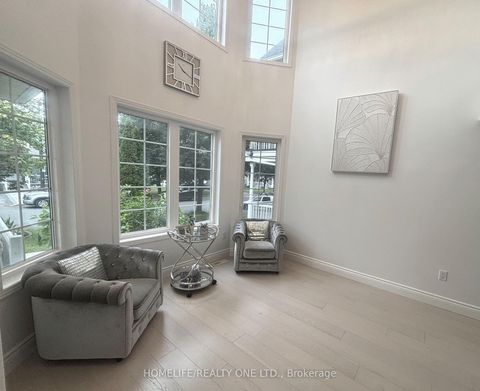 Photo 5 at 27 Glasgow Crescent, Keswick South, Georgina
