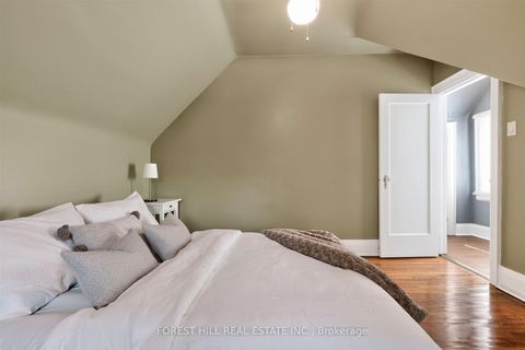 Photo 20 at 11 Yarrow Road, Eglinton West, Toronto
