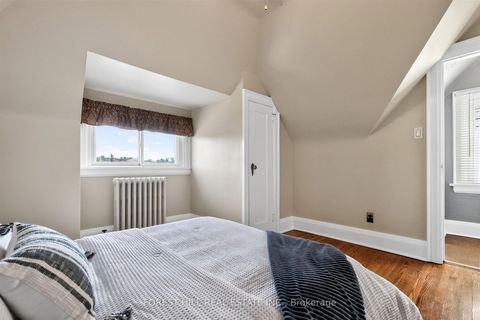 Photo 22 at 11 Yarrow Road, Eglinton West, Toronto