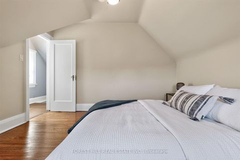 Photo 23 at 11 Yarrow Road, Eglinton West, Toronto