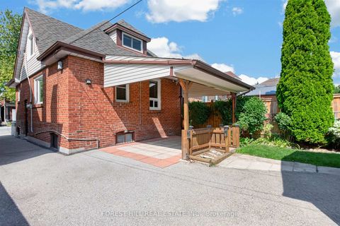 Photo 32 at 11 Yarrow Road, Eglinton West, Toronto