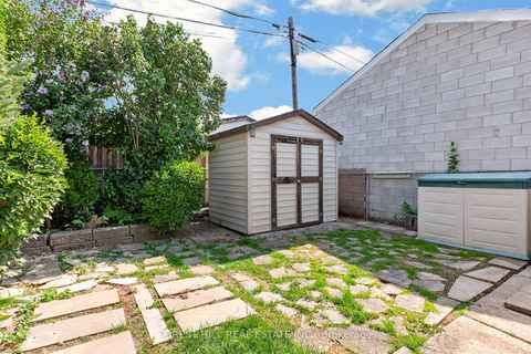 Photo 35 at 11 Yarrow Road, Eglinton West, Toronto