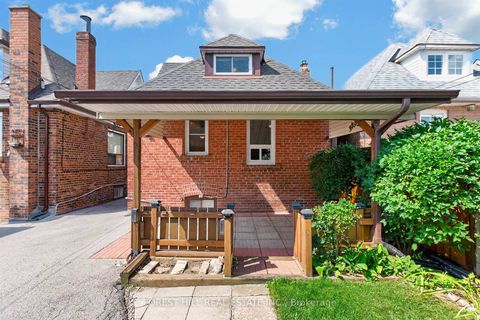 Photo 37 at 11 Yarrow Road, Eglinton West, Toronto
