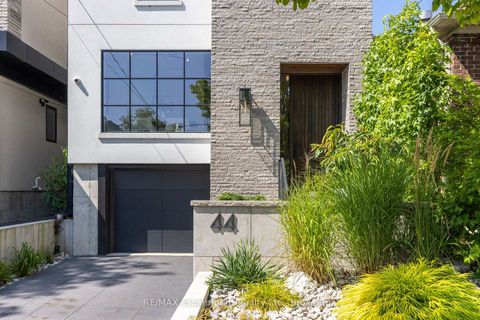 Photo 2 at 44 Thirteenth Street, New Toronto, Toronto