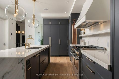 Photo 8 at 44 Thirteenth Street, New Toronto, Toronto