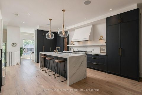 Photo 11 at 44 Thirteenth Street, New Toronto, Toronto