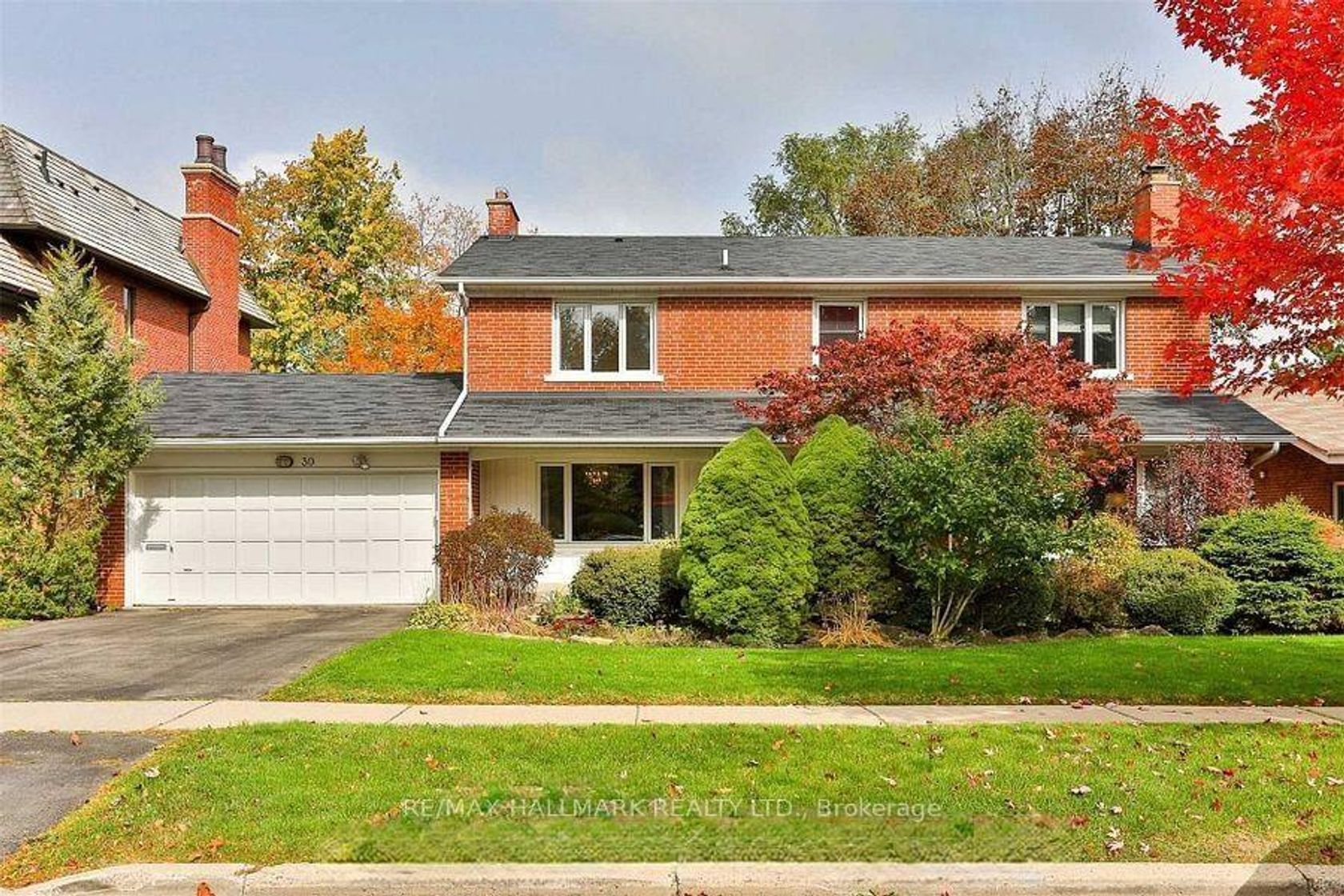 30 Medalist Road, Windfields, Toronto photo 2