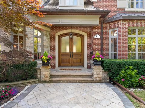 Photo 2 at 21 Don Ridge Drive, Windfields, Toronto