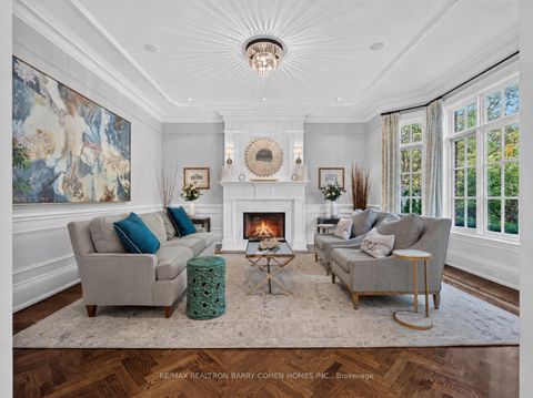 Photo 5 at 21 Don Ridge Drive, Windfields, Toronto