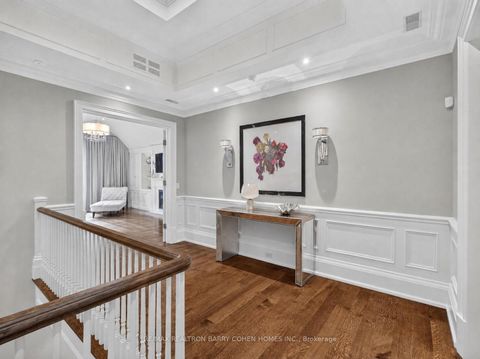 Photo 22 at 21 Don Ridge Drive, Windfields, Toronto