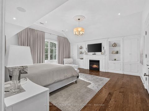 Photo 24 at 21 Don Ridge Drive, Windfields, Toronto