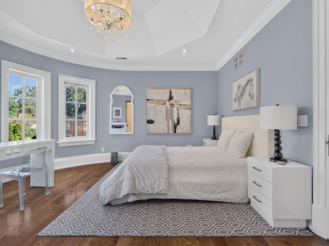 Photo 30 at 21 Don Ridge Drive, Windfields, Toronto