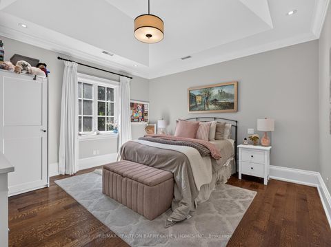 Photo 33 at 21 Don Ridge Drive, Windfields, Toronto