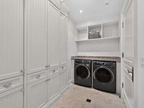 Photo 42 at 21 Don Ridge Drive, Windfields, Toronto
