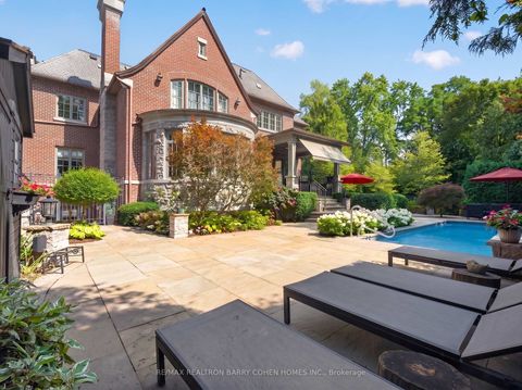 Photo 49 at 21 Don Ridge Drive, Windfields, Toronto