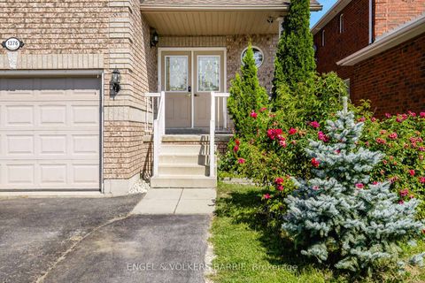 Photo 2 at 1376 Rankin Way, Alcona, Innisfil