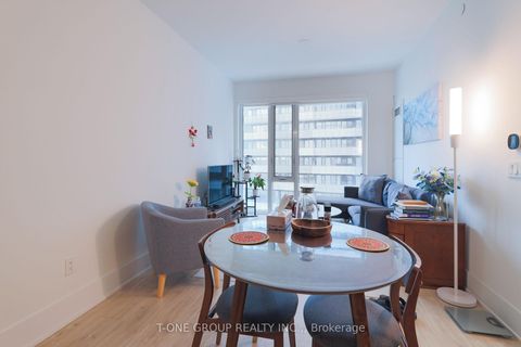 Photo 4 at 815 - 470 Front Street W, Waterfront Communities C1, Toronto