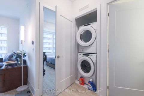 Photo 13 at 815 - 470 Front Street W, Waterfront Communities C1, Toronto