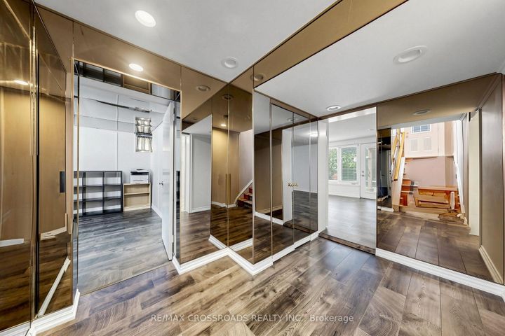 Photo 26 at 15 Alamosa Drive, Bayview Village, Toronto