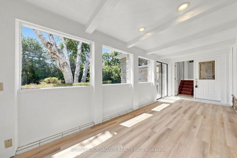 Photo 7 at 15 Alamosa Drive, Bayview Village, Toronto