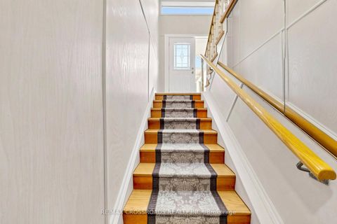 Photo 25 at 15 Alamosa Drive, Bayview Village, Toronto