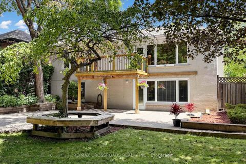 Photo 36 at 15 Alamosa Drive, Bayview Village, Toronto
