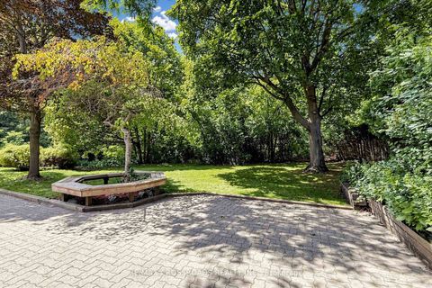 Photo 37 at 15 Alamosa Drive, Bayview Village, Toronto