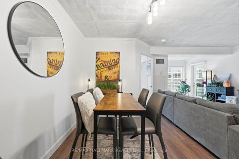 Photo 9 at 705 - 600 Queens Quay W, Waterfront Communities C1, Toronto
