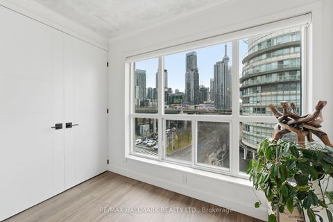 Photo 19 at 705 - 600 Queens Quay W, Waterfront Communities C1, Toronto