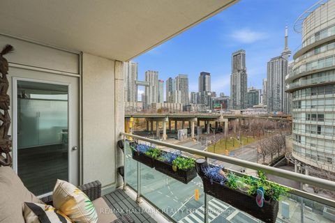 Photo 22 at 705 - 600 Queens Quay W, Waterfront Communities C1, Toronto