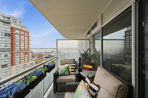 Photo 24 at 705 - 600 Queens Quay W, Waterfront Communities C1, Toronto