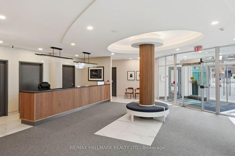 Photo 35 at 705 - 600 Queens Quay W, Waterfront Communities C1, Toronto