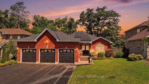 Photo 1 at 200 Cumming Drive, Ardagh, Barrie