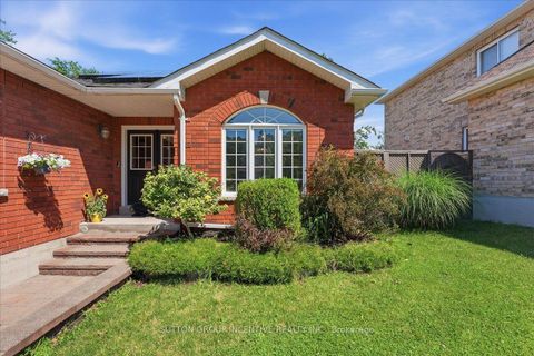 Photo 4 at 200 Cumming Drive, Ardagh, Barrie