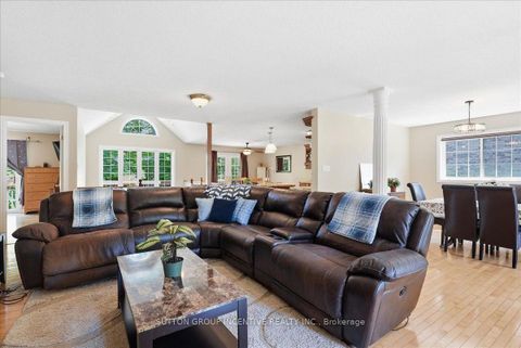 Photo 11 at 200 Cumming Drive, Ardagh, Barrie