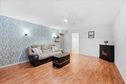 Photo 33 at 200 Cumming Drive, Ardagh, Barrie
