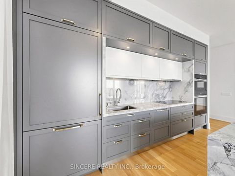 Photo 10 at 2737 - 20 Inn On The Park Drive, Don Mills, Toronto